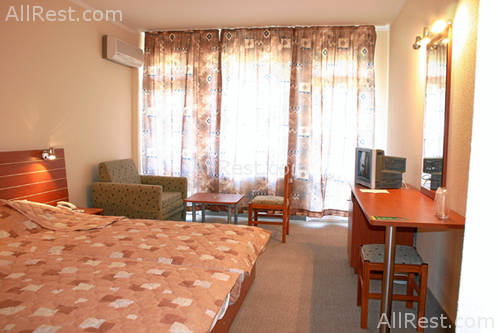 Green Park Hotel 2